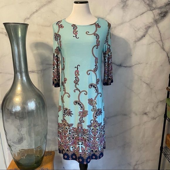 Gilli Dresses & Skirts - Gilli Aqua Paisley Dress Size Medium